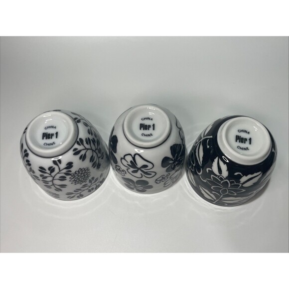 Lot of 3 Pier 1 Imports 4 oz Akina Sake Tea Cups Black White Floral Design 2.5” - Picture 6 of 7